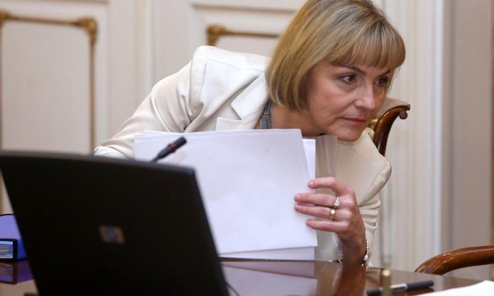 vESNA pUSIĆ DOBRA