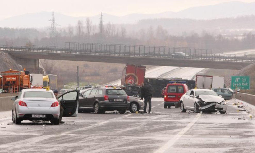 prometna nesreća na autocesti