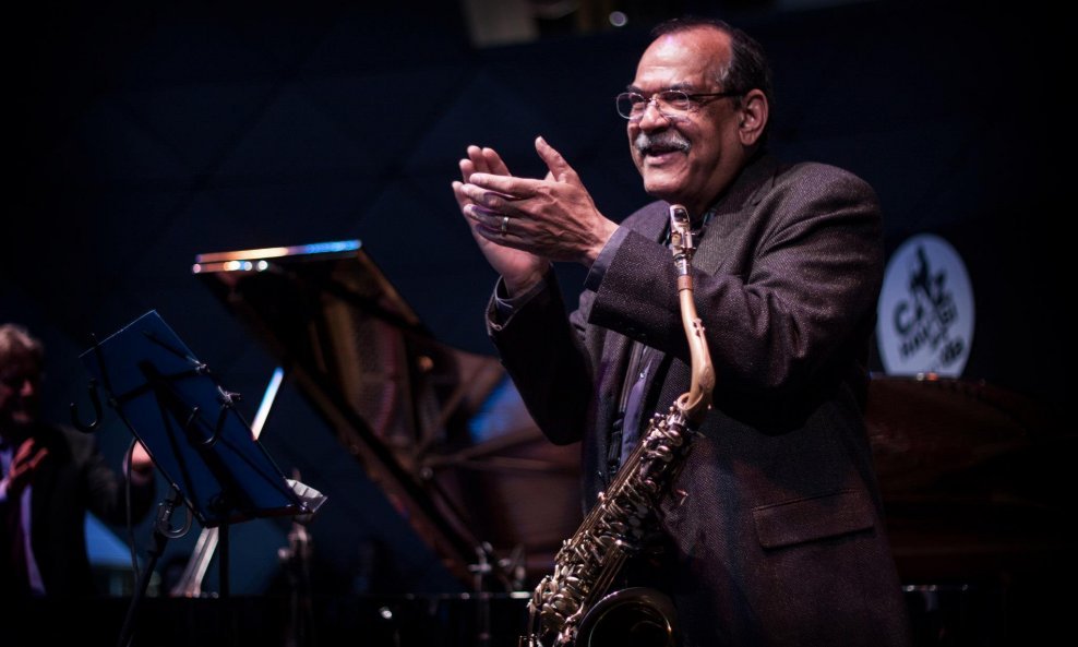 Ernie Watts