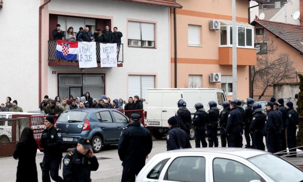 Deložacija obitelji Frlan