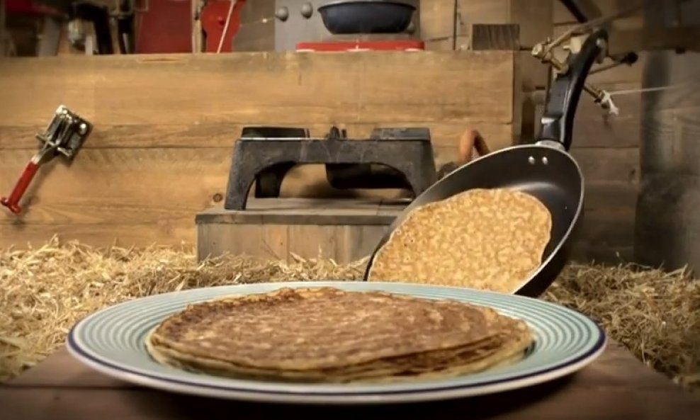 stroj za palacinke funvideo