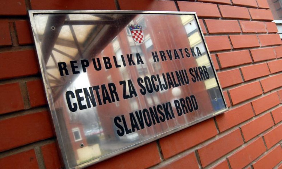 Centar za socijalnu skrb slavonski brod