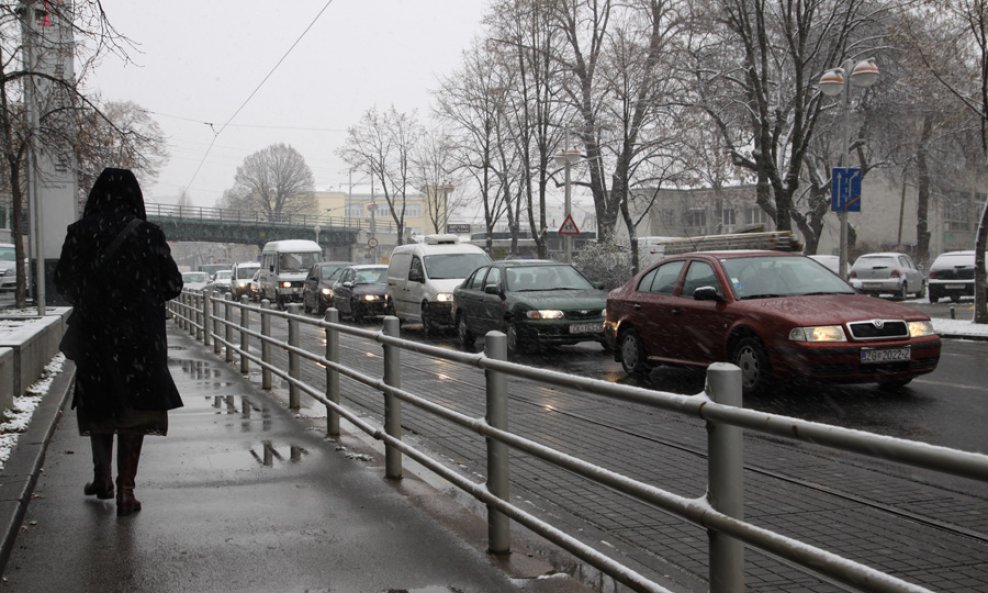 Savska ulica zakrčena automobilima