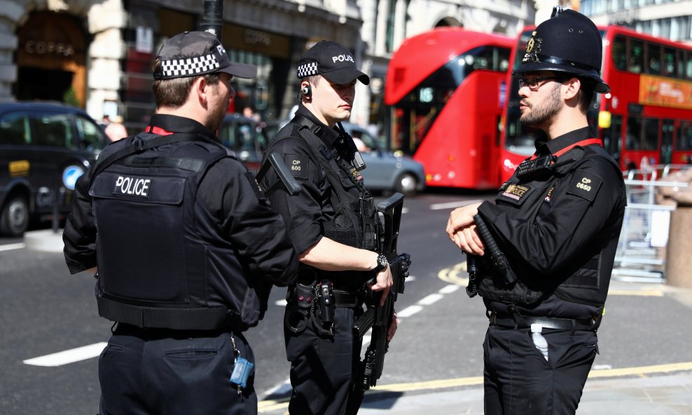 Šire središte Londona preplavili su policajci, a očekuje se dolazak i vojske