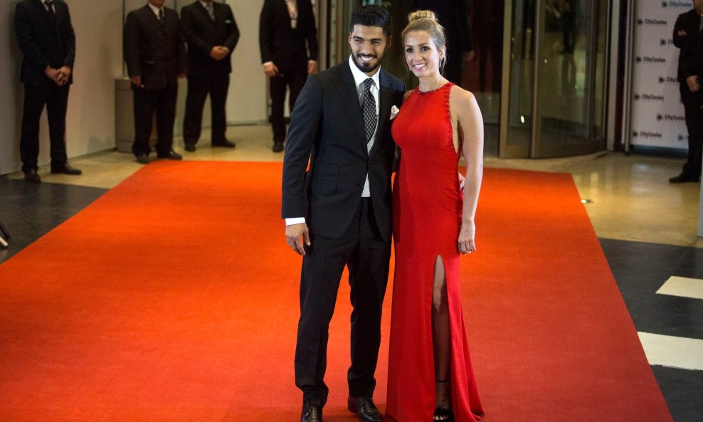 Luis Suarez i supruga Sofia Balbi