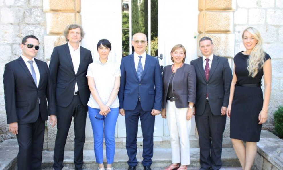 Nebojša Stojčić, Saša Kramar, Marija Felkel, Nikša Burum, Mirna Biondić, Renato Totić, Ivana Pavlić