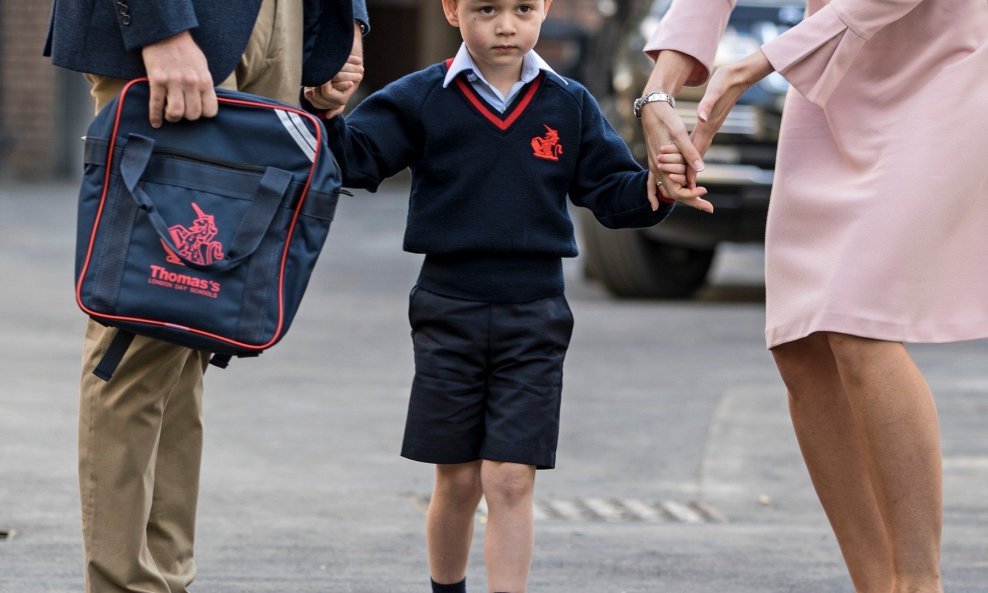 Princ William i maleni princ George prvi dan škole