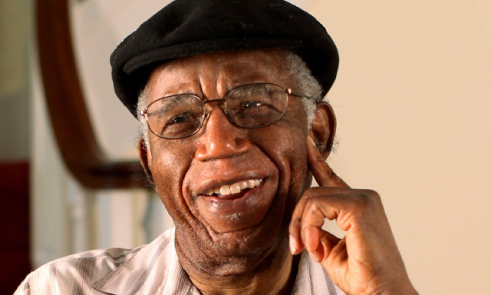 Chinua Achebe