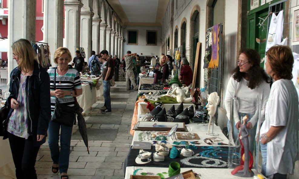 Art market