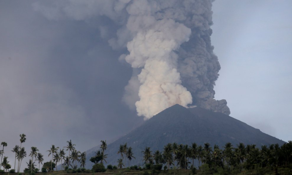 Vulkan Mount Agung na Baliju