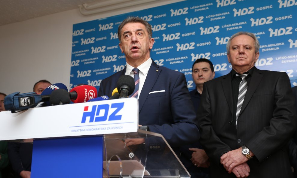 Ličko-senjski župan Darko Milinović (HDZ) na konferenciji za medije