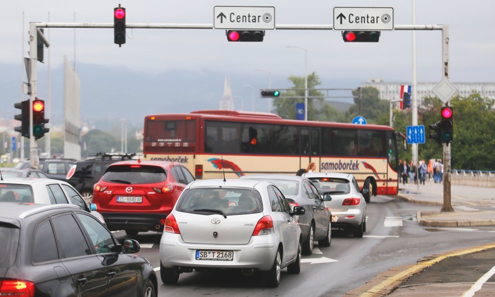 Detalj s ulice Hrvatske bratske zajednice