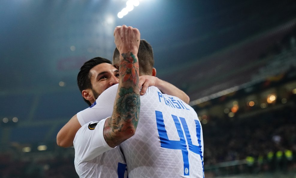 Matteo Politano i Ivan Perišić