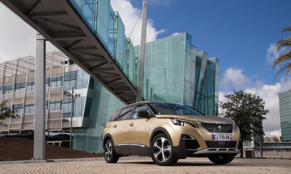 Peugeot 5008 najprodavaniji je SUV u EU u 2018.