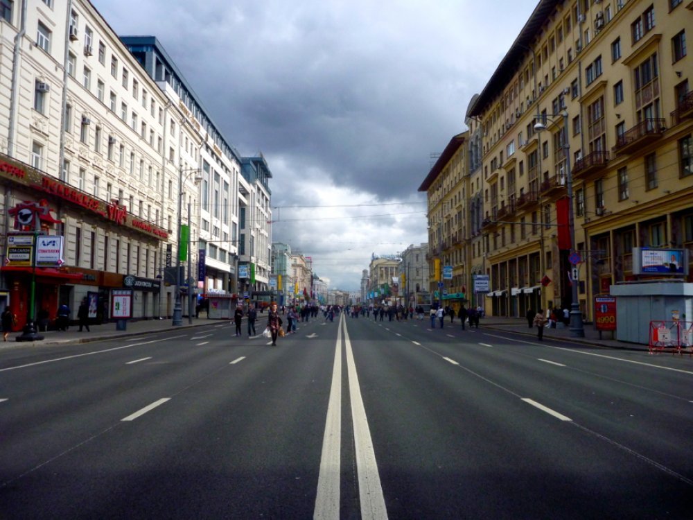 Улица си. Центр Москвы улицы. Тверской проспект Москва. Центральный улицы Москвы Тверская. Москва Тверская пешеходная.