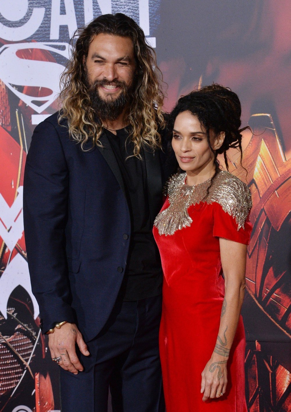 Lisa Bonet I Jason Momoa Prvi Put Na Crvenom Tepihu Kao Vjencani Par Tportal