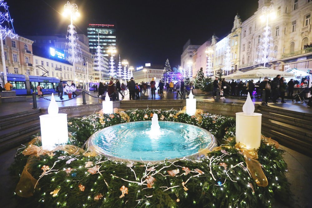 Advent U Zagrebu Nikad Nije Bio Ljepši: Pogledajte Kako Izgleda ...