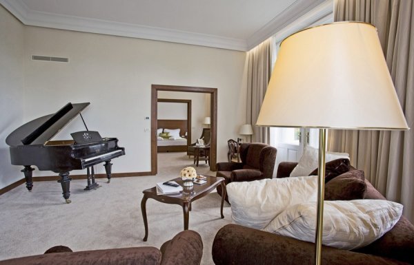 Palace Hotel Zagreb, suite Diplomatique Promo