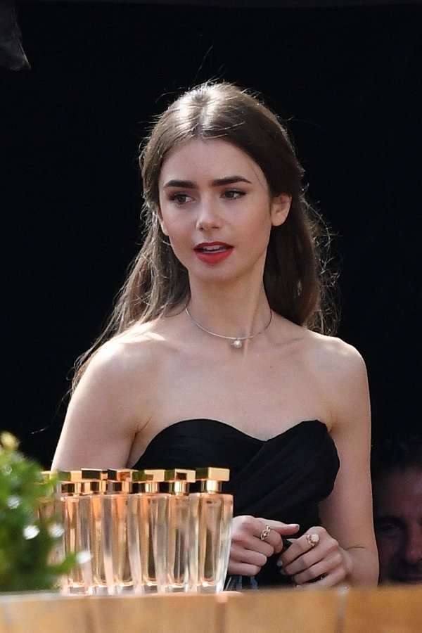 Lily Collins u novoj seriji 'Emily u Parizu'