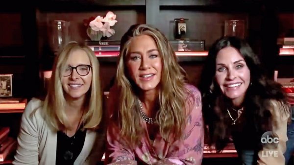 Lisa Kudrow, Jennifer Aniston i Courtney Cox 2020. godine