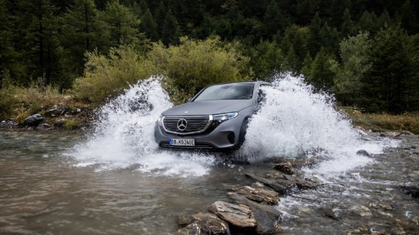 Mercedes-Benz EQC 4×4² na 3000 m visokom alpskom prijevoju