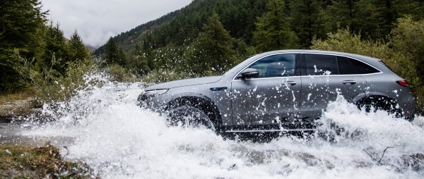 Mercedes-Benz EQC 4×4² na 3000 m visokom alpskom prijevoju