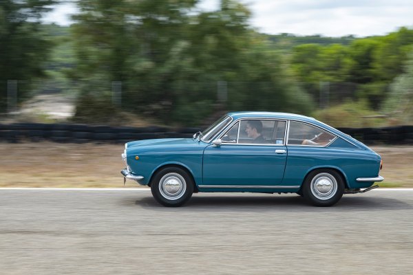 SEAT 850 Coupé