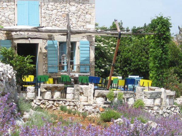 U vrtu se tijekom godine izmijeni tisuću nijansi boja, oblika i miomirisa  