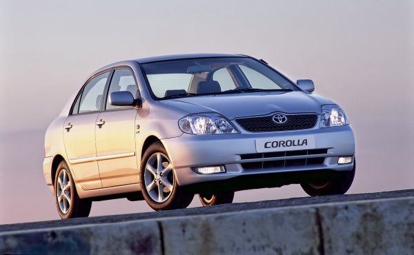 Toyota Corolla: 9. generacija (2000.-2006.)