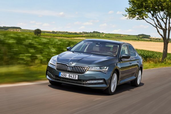 Treća generacija modela Škoda Superb (2015.)