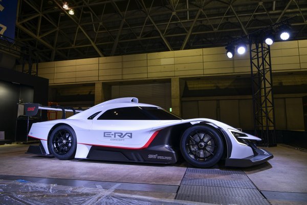 Subaru STI E-RA Concept