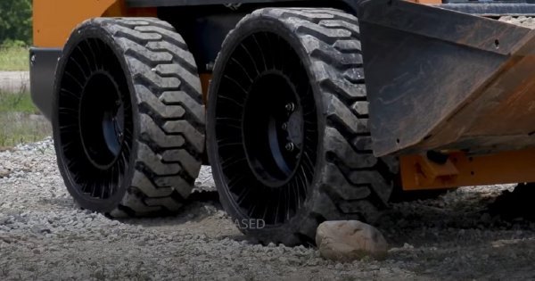 Neka od postojećih rješenja Michelina za skid steer radne strojeve se već godinama pokazuju idealno rješenje