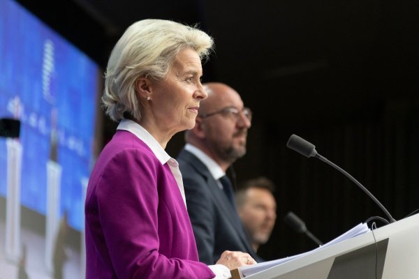 Ursula von der Leyen i Charles Michel