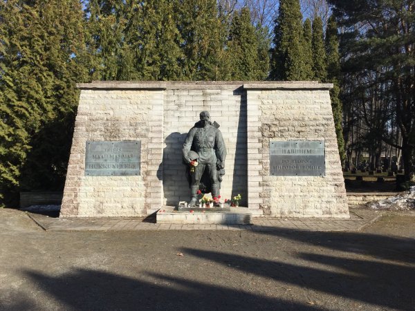 Spomenik brončanom vojniku, Tallinn, Estonija (2018.).