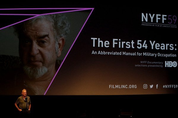 Avi Mograbi snimljen na projekciji svog posljednjeg filma na njujorškom filmskom festivalu