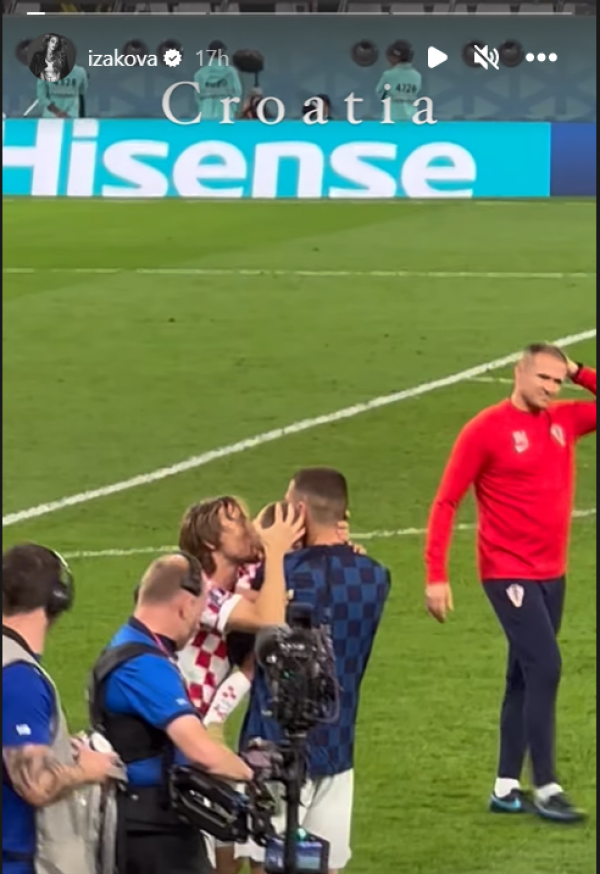 Luka Modrić s Mateom Kovačićem i malenim Ivanom