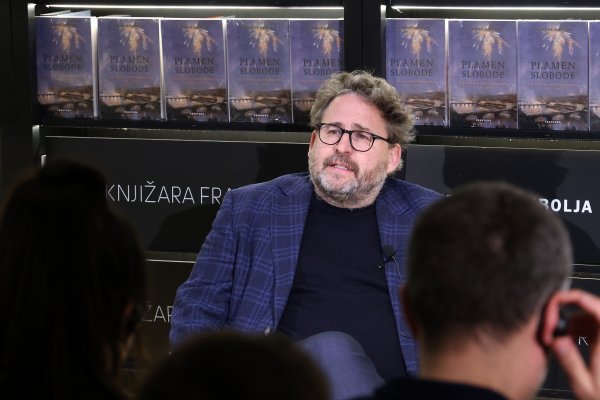 'Meni se zapravo ne sviđa kad me se naziva filozofom, jer mislim da se danas pod time podrazumijeva da si akademski filozof, a mene to ne zanima. Radije bih da me se smatra piscem a ne filozofom'