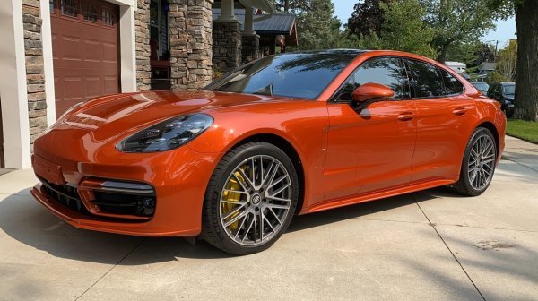 Porsche Panamera Turbo-S