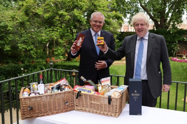 Bivši australski i britanski premijer, Scott Morrison i Boris Johnson, dogovorili su trgovinski sporazum