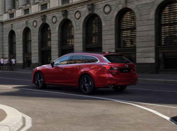 Mazda6 Homura osvježena za 2023.