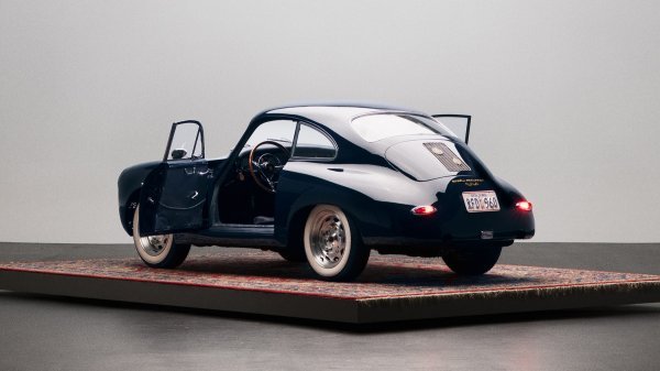 Porsche 356 je jedinstveni model 356 B iz 1960. nastao u suradnji s Aimé Leon Dore