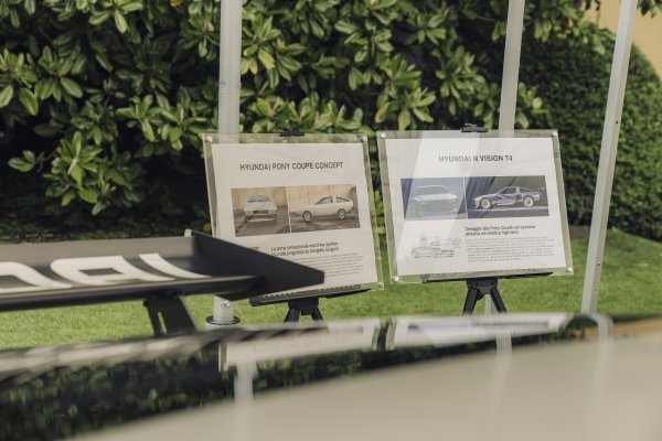 Hyundaijev N Vision 74 koncept izložen na Concorso d'Eleganza Villa d'Este na jezeru Como u Italiji