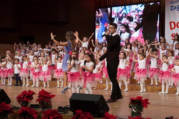 Koncert Zagrepčanke i dečki u Lisinskom