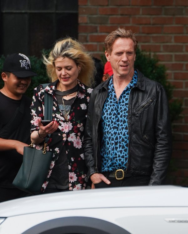 Damian Lewis i Alison Mosshart