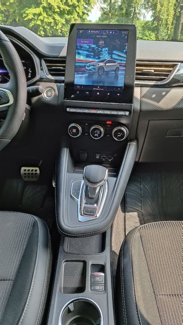 Renault Captur E-Tech Engineered 145 hibrid