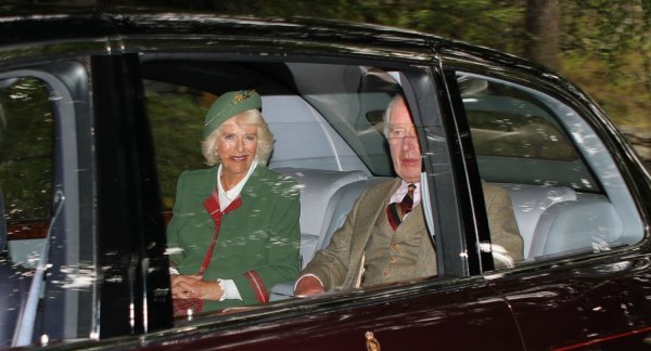 Kralj Charles III i Camilla u Balmoralu