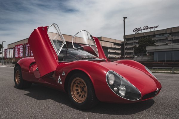 Alfa Romeo 33 Stradale (1967.)