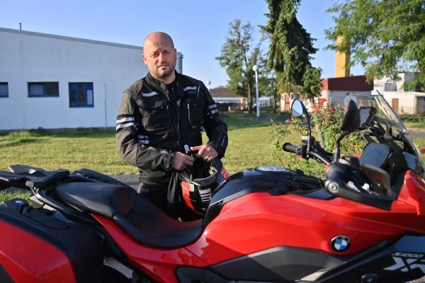 Pripadnik Kobri koji preferira motor s nama je podijelio bizarnu situaciju s Korčule