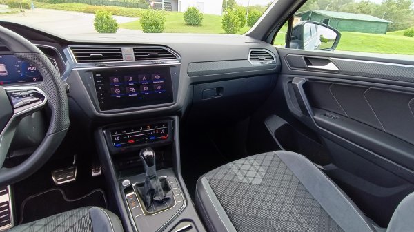 VW Tiguan Allspace 2.0 TDI DSG R-Line sa 7 mjesta