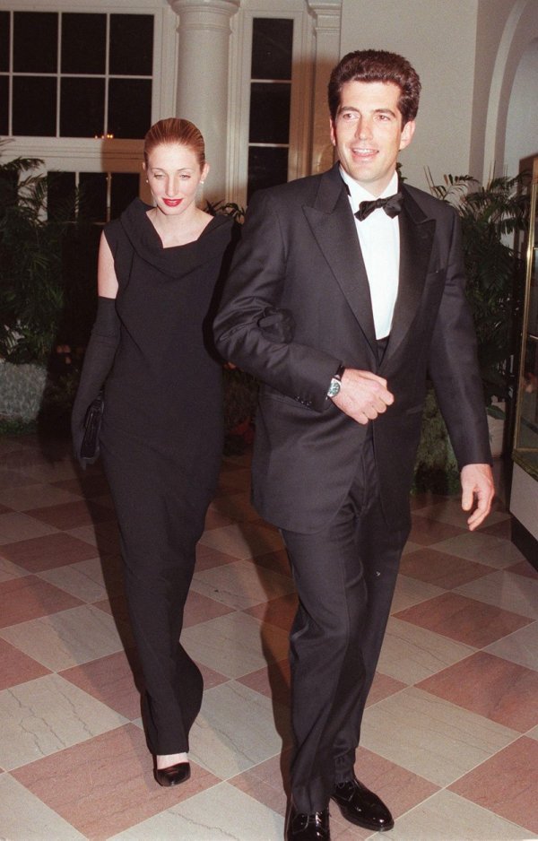 Carolyn Bessette Kennedy i John F. Kennedy Junior